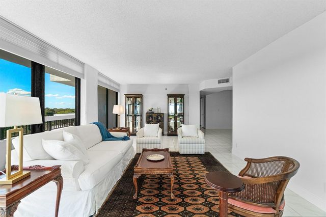 23200 Camino Del Mar 604, Boca Raton, FL 33433