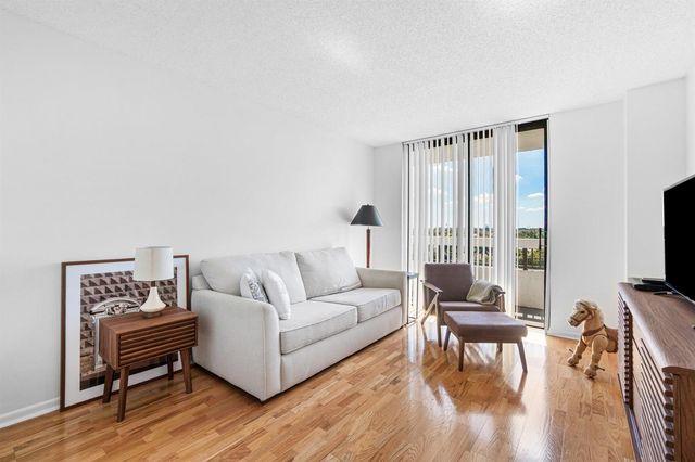 23200 Camino Del Mar 604, Boca Raton, FL 33433