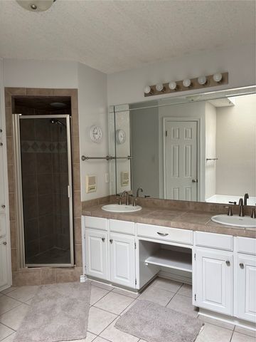 6065 Autumn Hills Drive, Fort Worth, TX 76140