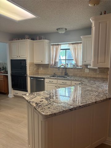 6065 Autumn Hills Drive, Fort Worth, TX 76140