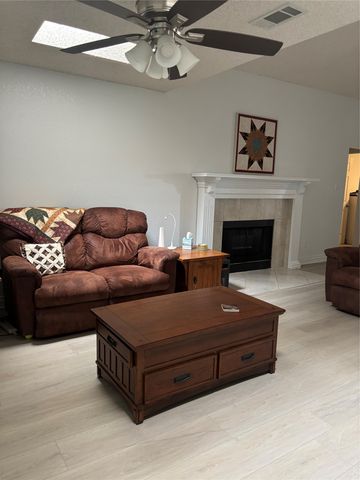 6065 Autumn Hills Drive, Fort Worth, TX 76140