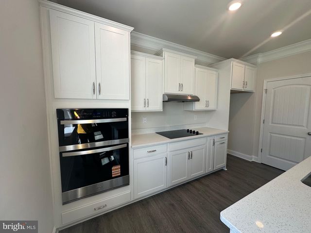 18 COUNTRY LIVING ROAD, Elkton, MD 21921