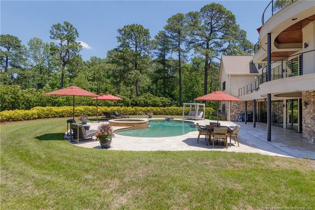 125 Belfair Court, Southern Pines, NC 28387