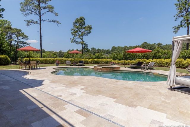 125 Belfair Court, Southern Pines, NC 28387