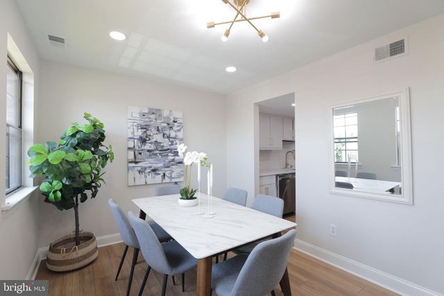 224 HOLLY DR, King Of Prussia, PA 19406