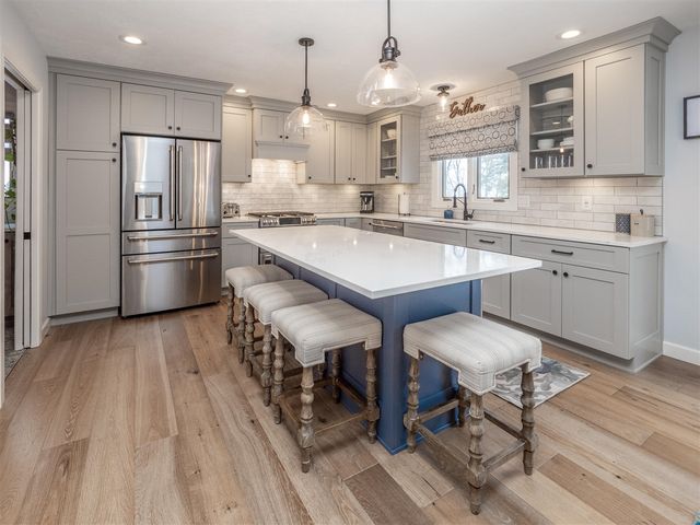 47178 Woodfield Drive, Mattawan, MI 49071