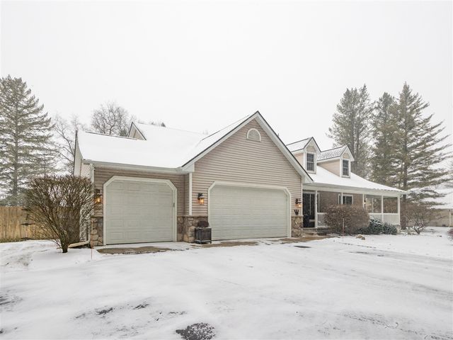 47178 Woodfield Drive, Mattawan, MI 49071