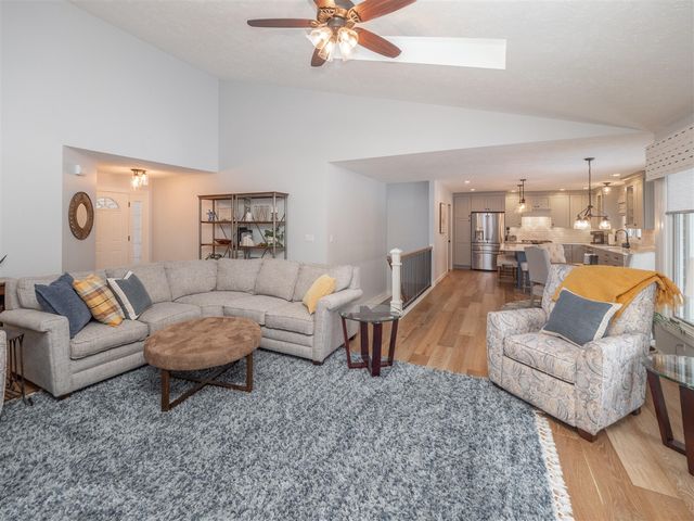 47178 Woodfield Drive, Mattawan, MI 49071