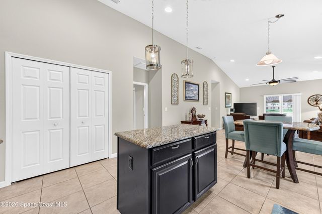 2247 Snapdragon Drive NW, Palm Bay, FL 32907