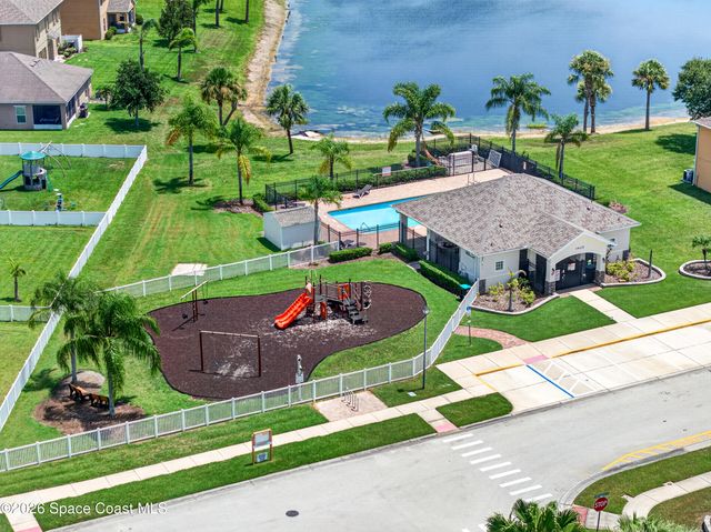 2247 Snapdragon Drive NW, Palm Bay, FL 32907