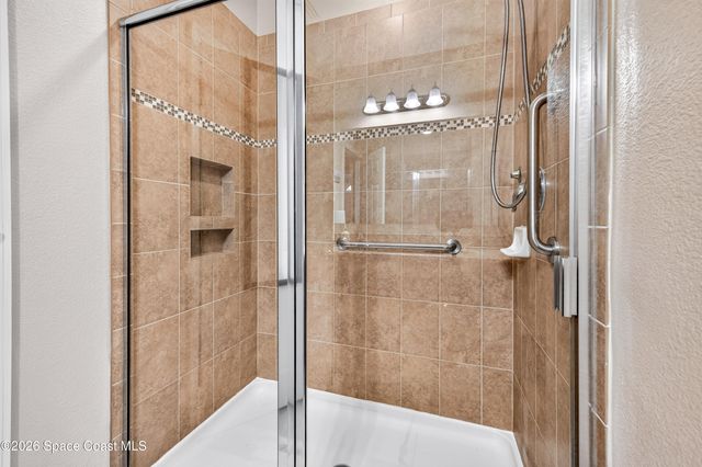 2247 Snapdragon Drive NW, Palm Bay, FL 32907
