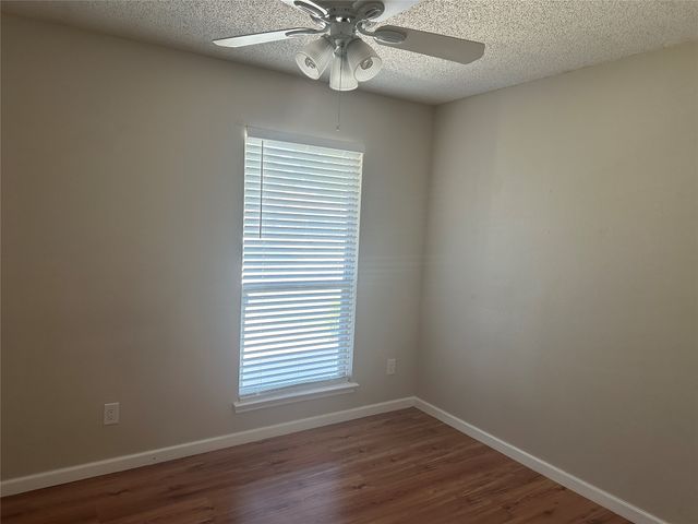 2305 Dalewood Lane, Bedford, TX 76022