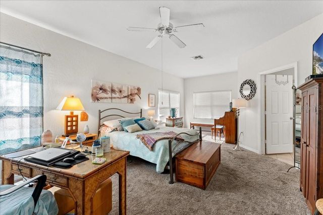 18002 NEW WALES PLACE, Tampa, FL 33647