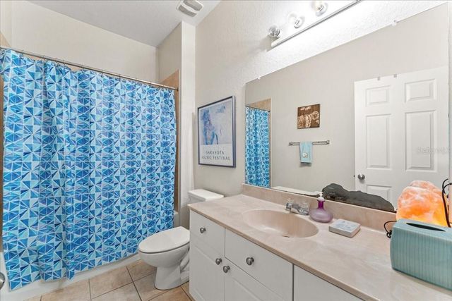 18002 NEW WALES PLACE, Tampa, FL 33647