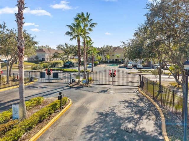 18002 NEW WALES PLACE, Tampa, FL 33647