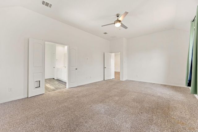 907 Youth Water Road, Montgomery, TX 77316