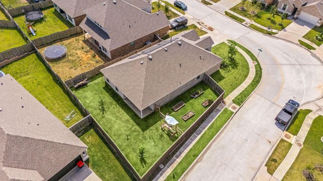 907 Youth Water Road, Montgomery, TX 77316