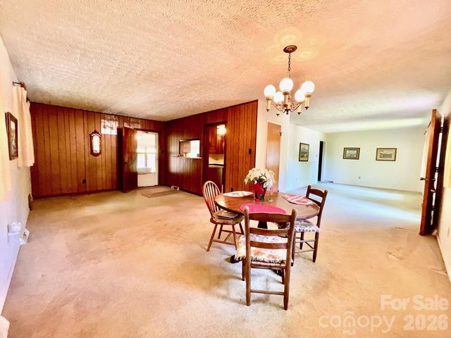 213 N Park Lane, Black Mountain, NC 28711