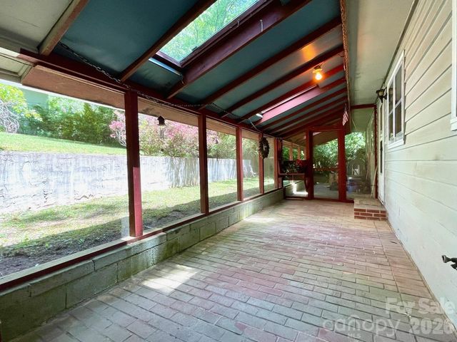 213 N Park Lane, Black Mountain, NC 28711