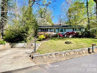 213 N Park Lane, Black Mountain, NC 28711