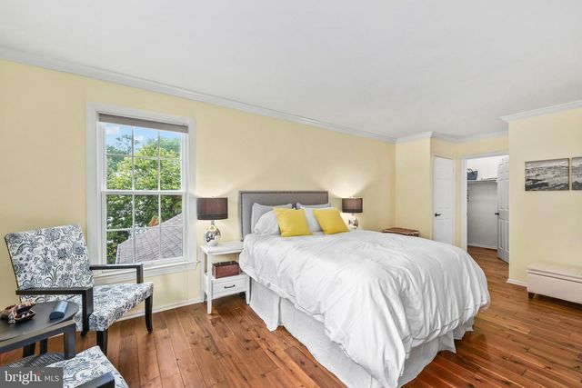 13422 POINT PLEASANT DR, Chantilly, VA 20151