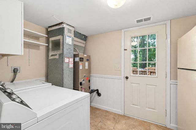 13422 POINT PLEASANT DR, Chantilly, VA 20151