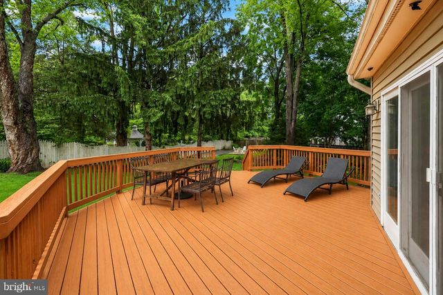 13422 POINT PLEASANT DR, Chantilly, VA 20151