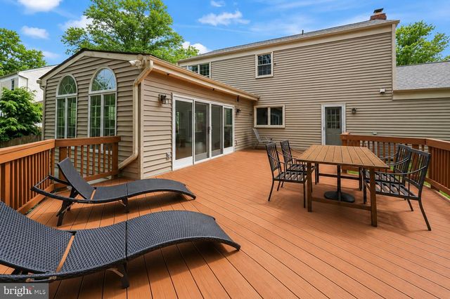 13422 POINT PLEASANT DR, Chantilly, VA 20151