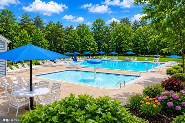 13422 POINT PLEASANT DR, Chantilly, VA 20151