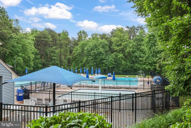13422 POINT PLEASANT DR, Chantilly, VA 20151