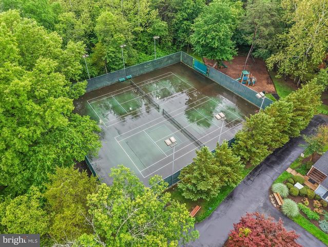 13422 POINT PLEASANT DR, Chantilly, VA 20151