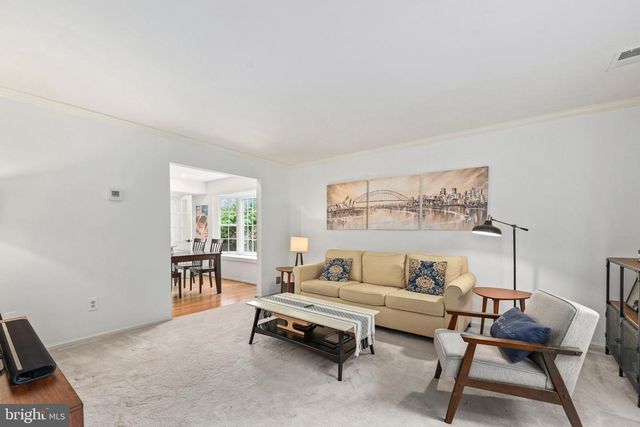 13422 POINT PLEASANT DR, Chantilly, VA 20151