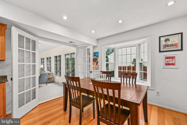 13422 POINT PLEASANT DR, Chantilly, VA 20151