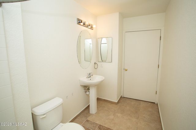 5252 S Via Laguna Blanca, Tucson, AZ 85706