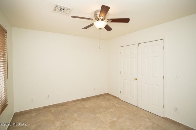 5252 S Via Laguna Blanca, Tucson, AZ 85706