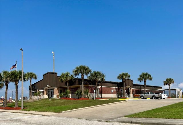1080 N Monkhouse Drive, Crystal Beach, TX 77650