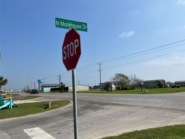 1080 N Monkhouse Drive, Crystal Beach, TX 77650