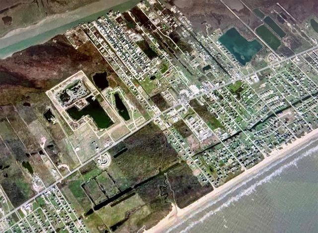 1080 N Monkhouse Drive, Crystal Beach, TX 77650