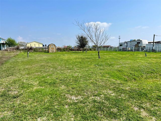 1080 N Monkhouse Drive, Crystal Beach, TX 77650