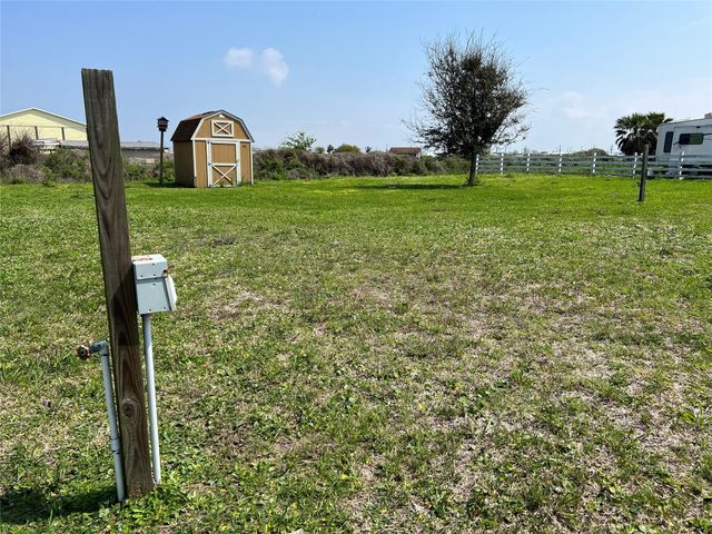 1080 N Monkhouse Drive, Crystal Beach, TX 77650