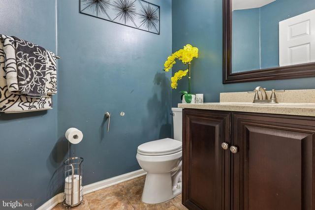 11 STEEPLECHASE BLVD, Burlington, NJ 08016