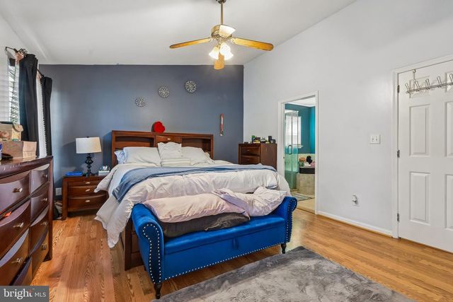 11 STEEPLECHASE BLVD, Burlington, NJ 08016