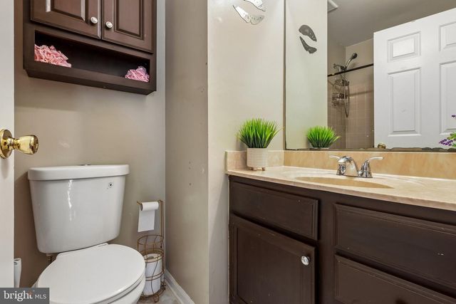 11 STEEPLECHASE BLVD, Burlington, NJ 08016