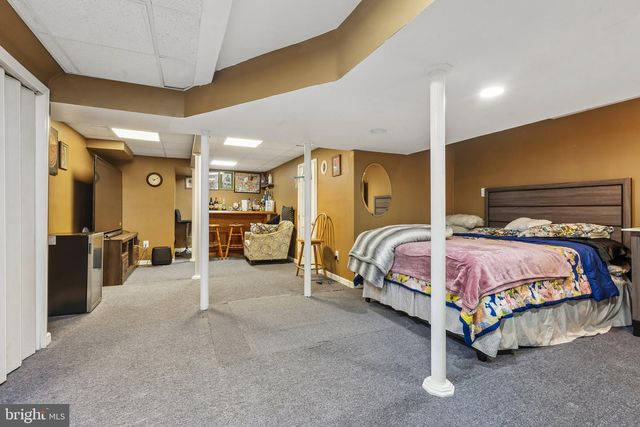 11 STEEPLECHASE BLVD, Burlington, NJ 08016