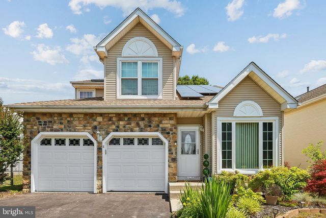 11 STEEPLECHASE BLVD, Burlington, NJ 08016