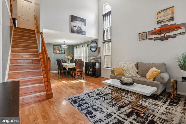 11 STEEPLECHASE BLVD, Burlington, NJ 08016