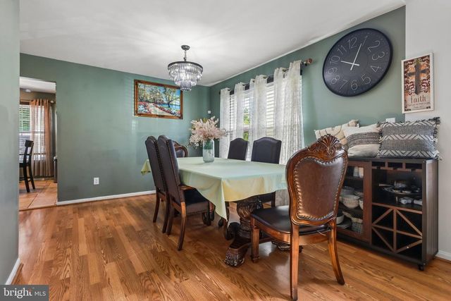 11 STEEPLECHASE BLVD, Burlington, NJ 08016