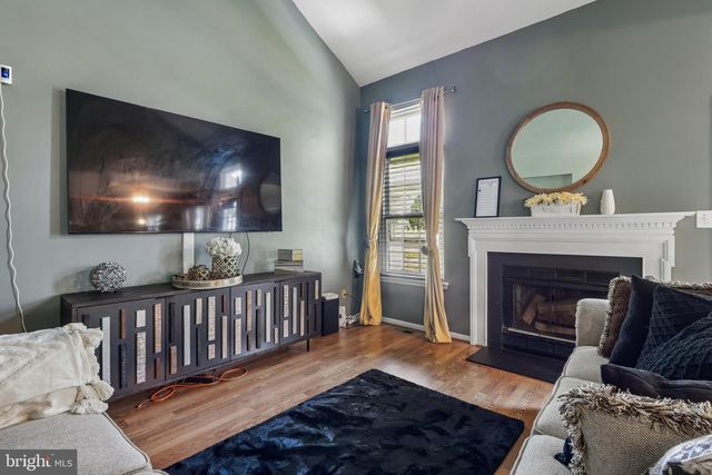 11 STEEPLECHASE BLVD, Burlington, NJ 08016
