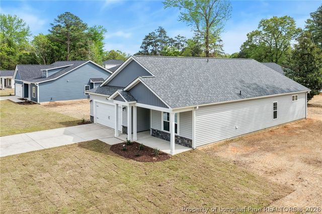 4052 Lofton Street, Wade, NC 28395