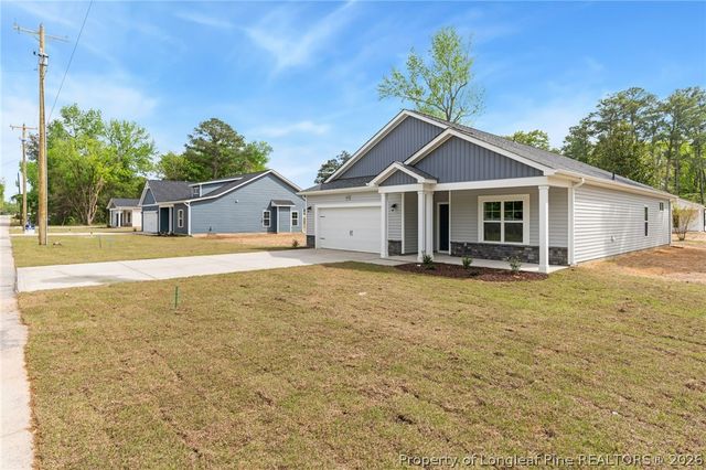 4052 Lofton Street, Wade, NC 28395